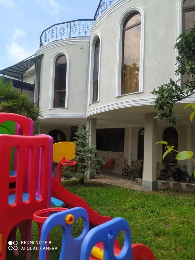 House On Moryakov 55 Aparthotel Chakvi Exterior photo