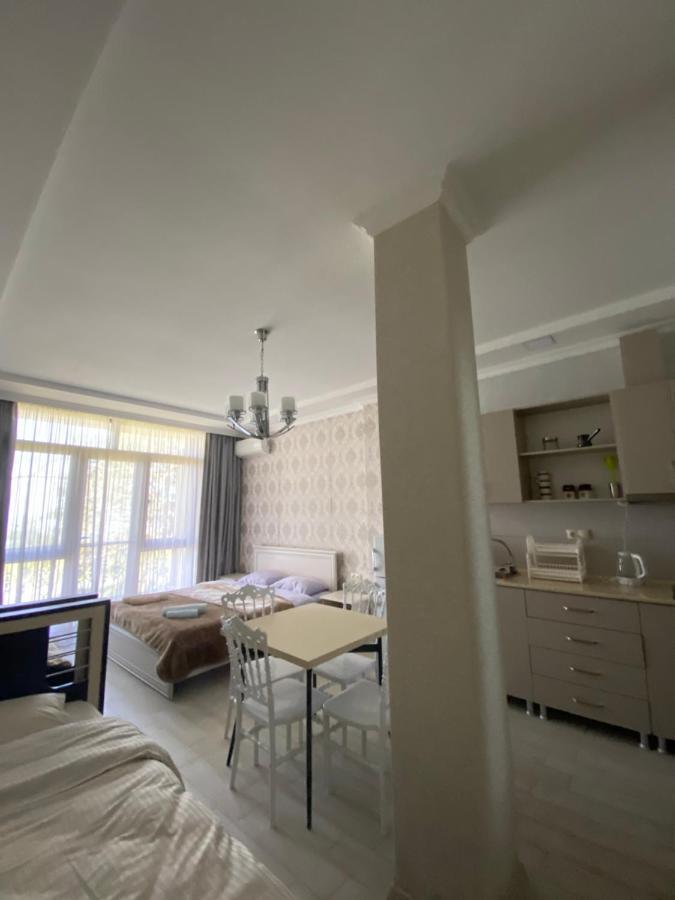 House On Moryakov 55 Aparthotel Chakvi Exterior photo