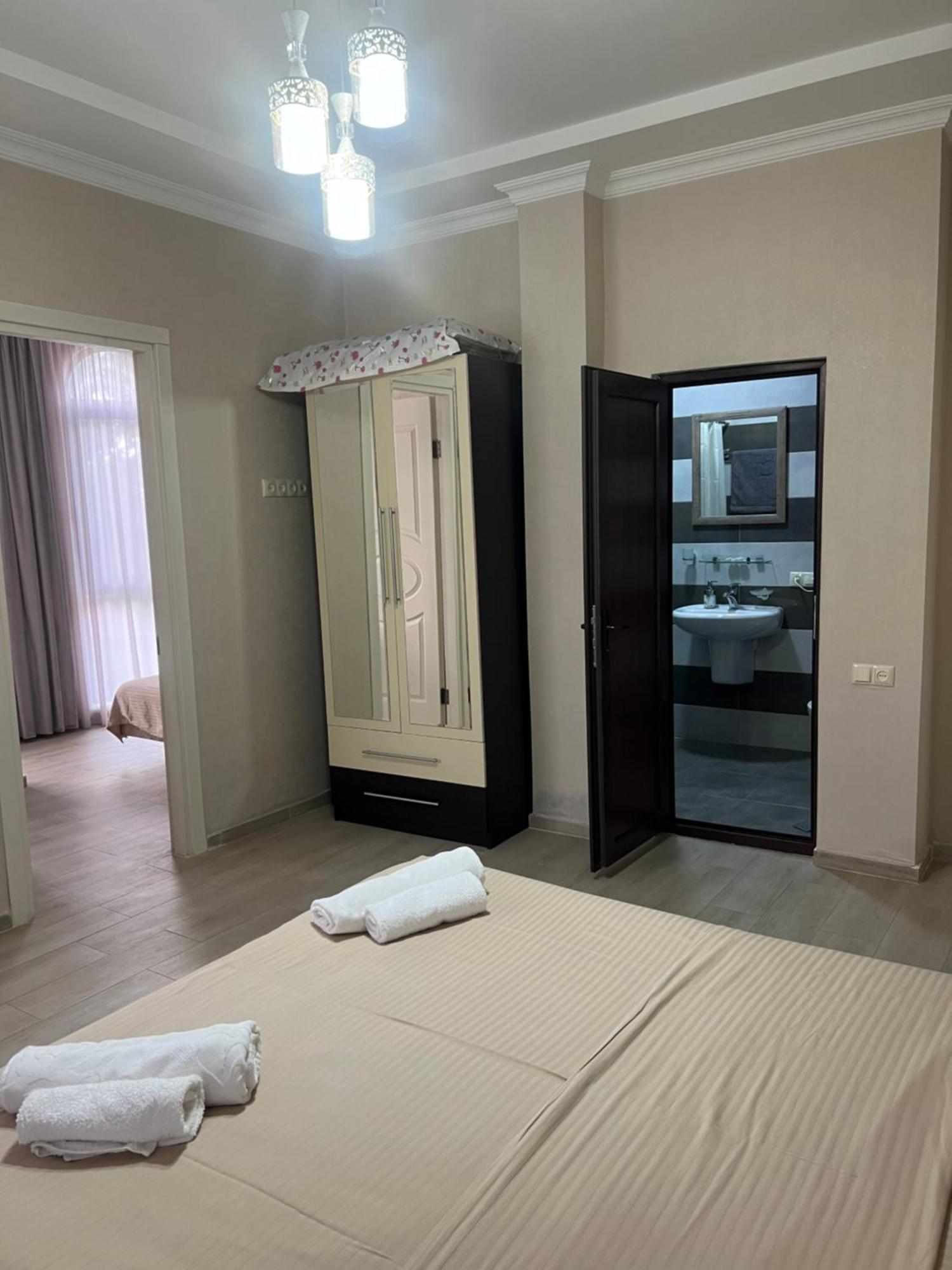 House On Moryakov 55 Aparthotel Chakvi Exterior photo