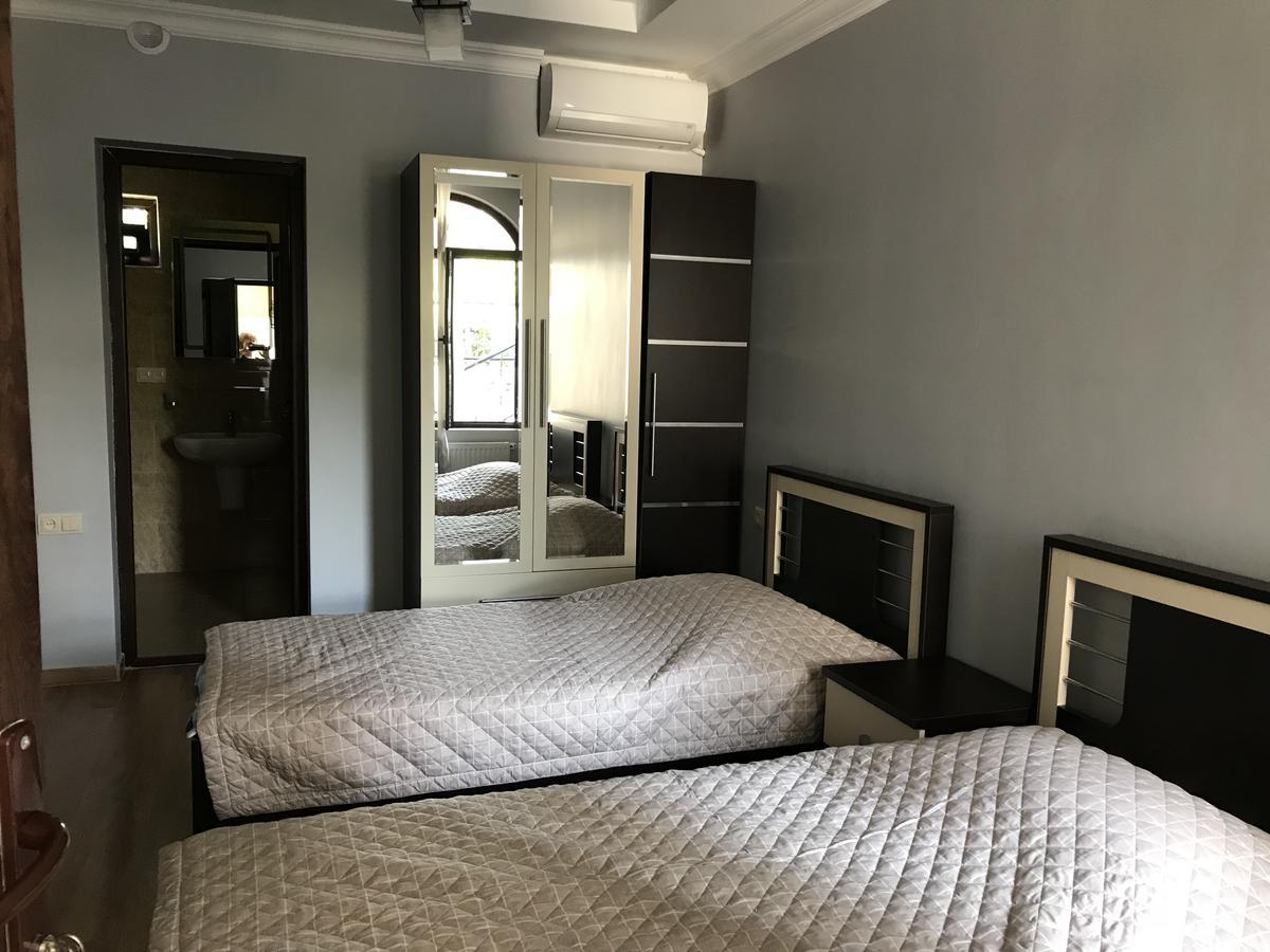 House On Moryakov 55 Aparthotel Chakvi Exterior photo